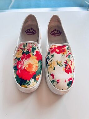 Fergalicious Floral Slip-On Canvas Flats - White with Red, Yellow & Green Bloom